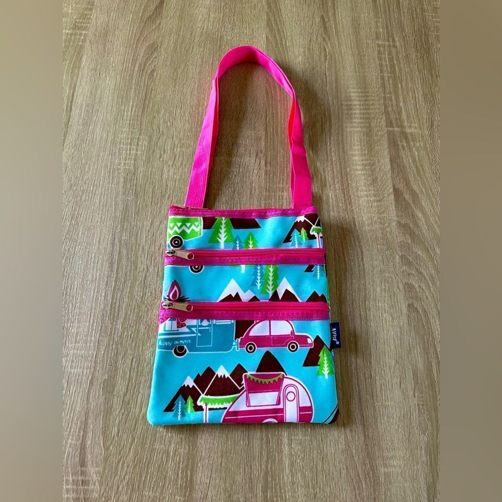 NWOT … NGIL “Happy Camper” Crossbody Bag